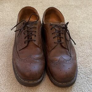 Men's Brown Leather Wingtip Lace-Up Dress Shoes